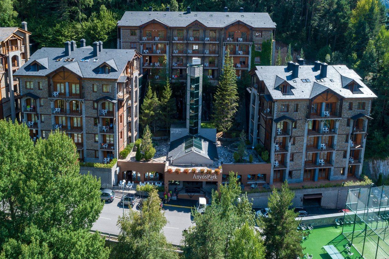לה מאסנה Aparthotel Anyospark Mountain & Wellness Resort מראה חיצוני תמונה