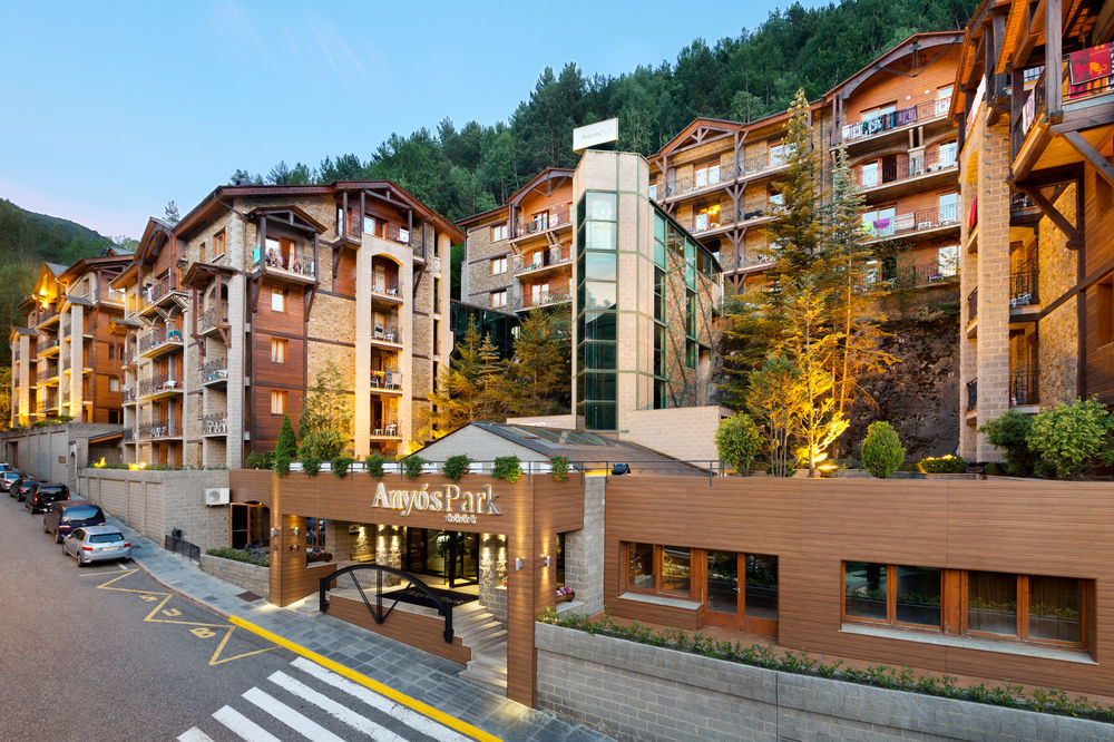 לה מאסנה Aparthotel Anyospark Mountain & Wellness Resort מראה חיצוני תמונה